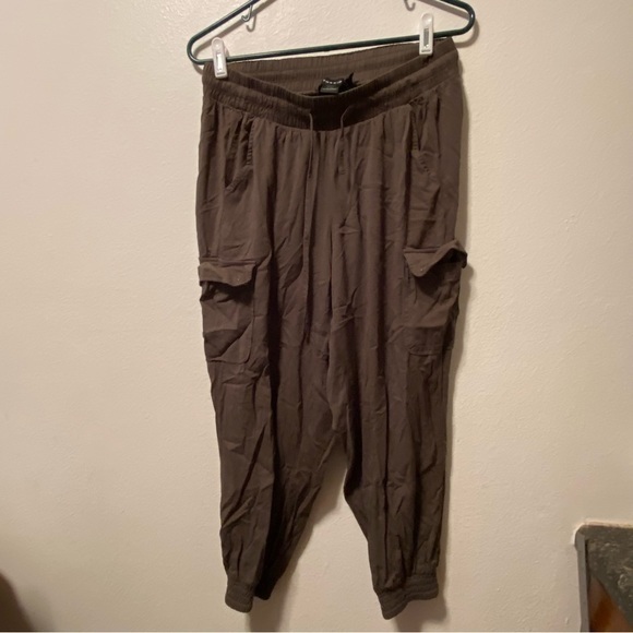 Torrid Pants Size 0 Women’s Baggy Pockets Stretch Draw String Pull On - Picture 9 of 10